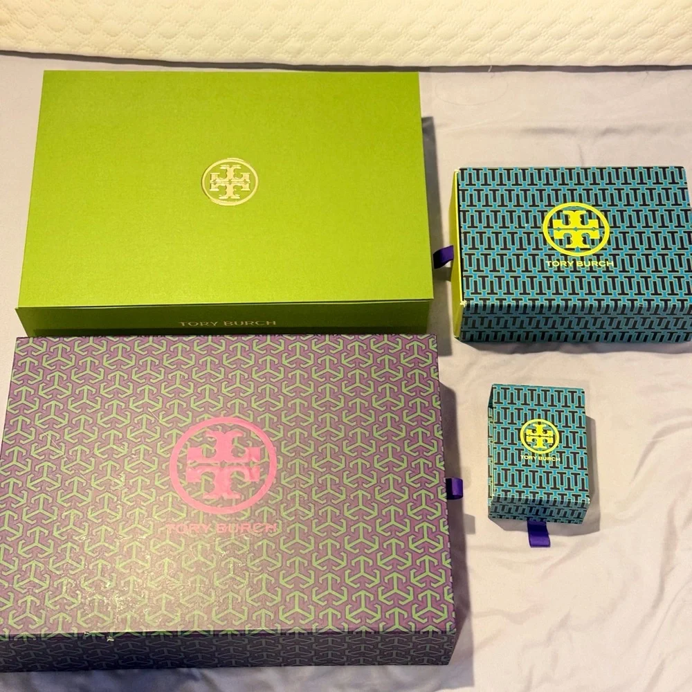 Tory Burch Box Green Large - Picture 2 of 4